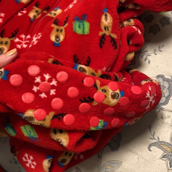 💕Macy’s Christmas Family PJs with Reindeer Women’s - Picture 4 of 4